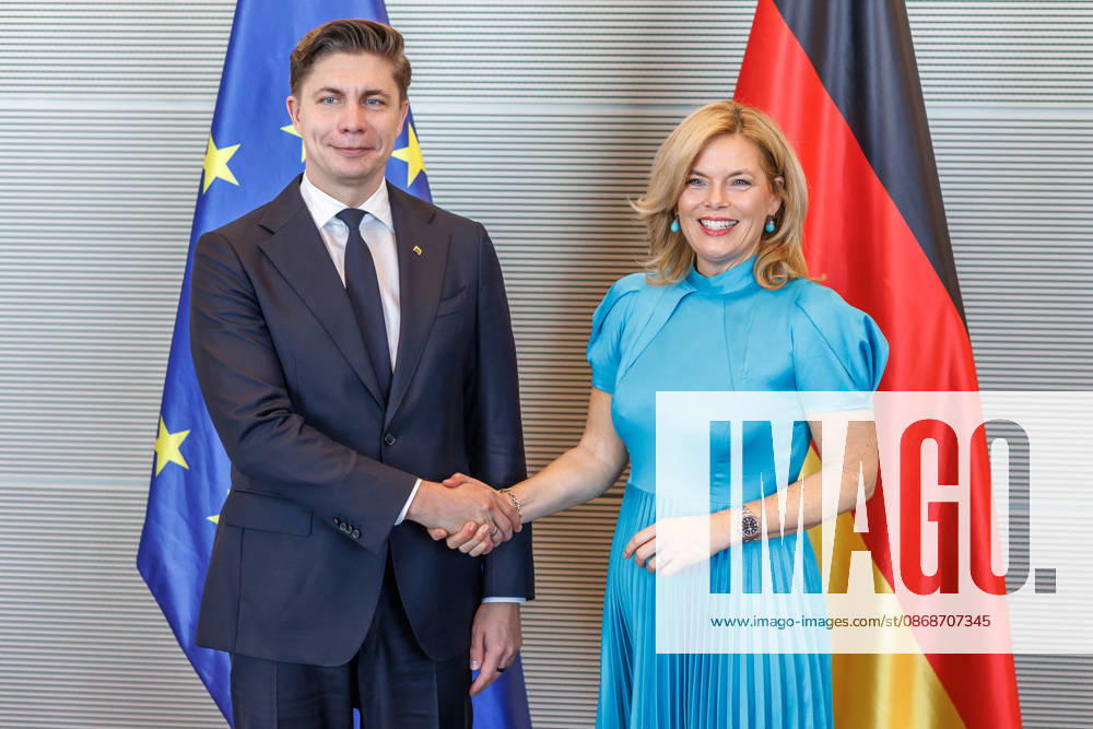 Bundestag: Bundestag President Julia Kloeckner welcomes the Prime Minister of the Republic of Lithuania, Mindaugas Sinkevicius, to the German Bundestag on October 6, 2026, in Berlin, Berlin, Berlin, Germany, Bundestag