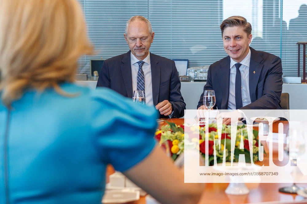 Bundestag: Bundestag President Julia Kloeckner welcomes the Prime Minister of the Republic of Lithuania, Mindaugas Sinkevicius, to the German Bundestag on October 6, 2026, in Berlin, Berlin, Berlin, Germany, Bundestag