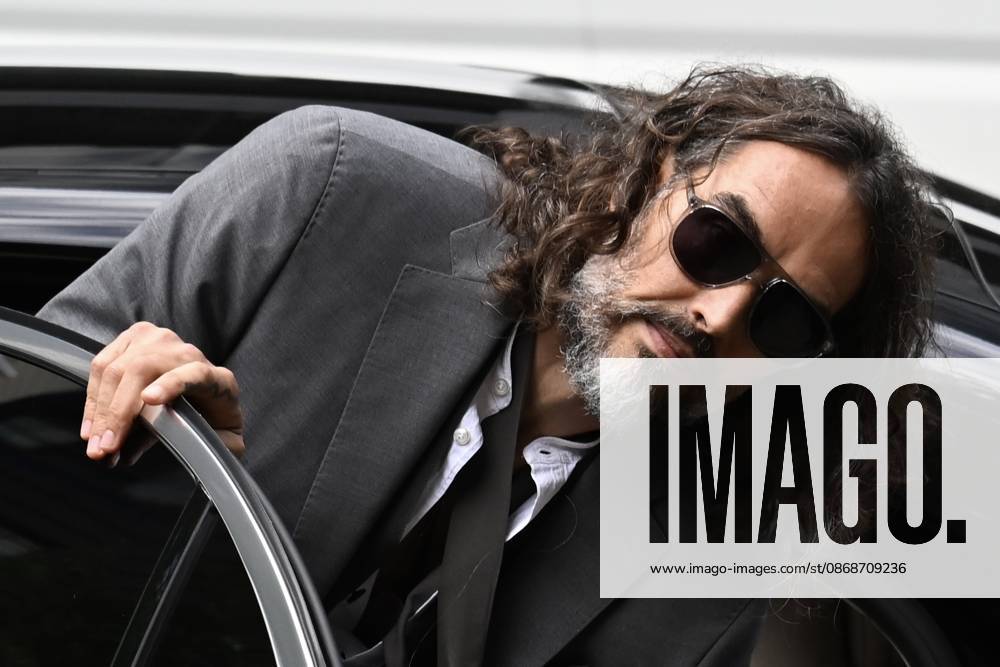 Russell Brand arrives at court for a preliminary hearing LONDON, UNITED KINGDOM - OCTOBER 6: British comedian and actor Russell Brand arrives at Southwark Crown Court for a preliminary hearing regarding rape and sexual assault charges in London, United Kingdom on October 6, 2026. Rasid Necati Aslim Anadolu London United Kingdom. Editorial use only. Please get in touch for any other usage.