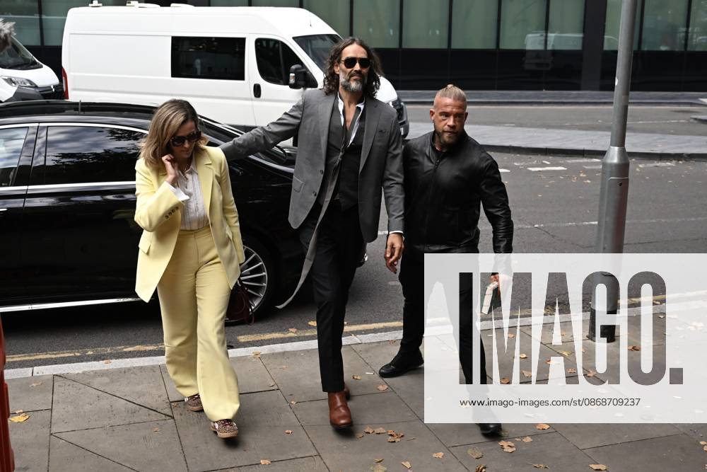 Russell Brand arrives at court for a preliminary hearing LONDON, UNITED KINGDOM - OCTOBER 6: British comedian and actor Russell Brand arrives at Southwark Crown Court for a preliminary hearing regarding rape and sexual assault charges in London, United Kingdom on October 6, 2026. Rasid Necati Aslim Anadolu London United Kingdom. Editorial use only. Please get in touch for any other usage.