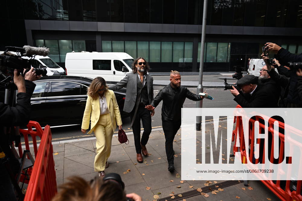Russell Brand arrives at court for a preliminary hearing LONDON, UNITED KINGDOM - OCTOBER 6: British comedian and actor Russell Brand arrives at Southwark Crown Court for a preliminary hearing regarding rape and sexual assault charges in London, United Kingdom on October 6, 2026. ( Rasid Necati Aslim - Anadolu Agency ) Liverpool Ingiltere. Editorial use only. Please get in touch for any other usage.