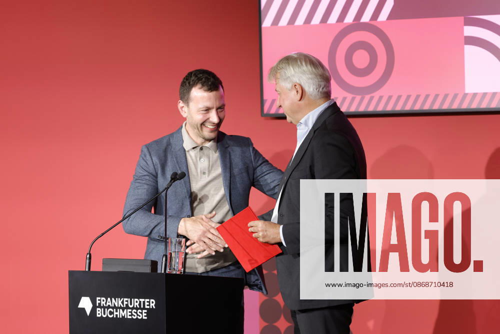 Frankfurt Impressions, October 6, 2026: The 78th Frankfurt Book Fair bids farewell to its long-time director, Juergen Boos (left). Sebastian GUGGOLZ, Chairman of the German Publishers and Booksellers Association, Frankfurt am Main, Hesse, Germany