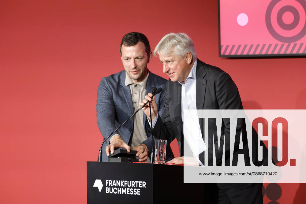 Frankfurt Impressions, October 6, 2026: The 78th Frankfurt Book Fair bids farewell to its long-time director, Juergen Boos (left). Sebastian GUGGOLZ, Chairman of the German Publishers and Booksellers Association, Frankfurt am Main, Hesse, Germany