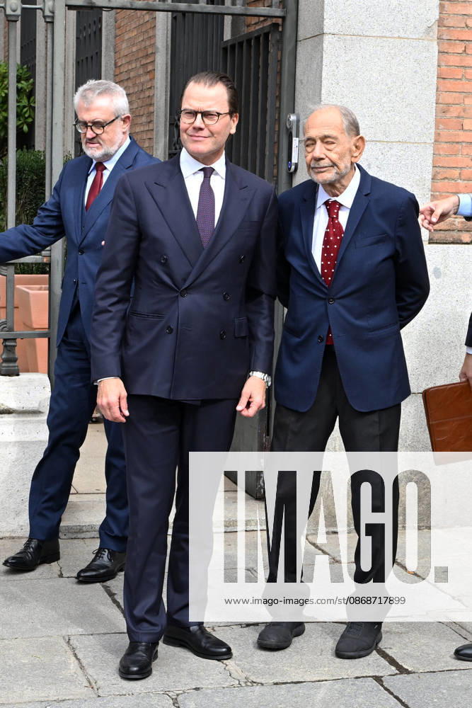 The Prado Museum Reopens the Queen Christina Sculpture Gallery with a Visit from Prince Daniel of Sweden Prince Daniel of Sweden and Javier Solana pose for the media upon their arrival at the museum ahead of the reopening of the Queen Christina Sculpture Gallery, on October 6, 2026, in Madrid, Spain. CELEBRITIES PRADO MUSEUM ROYALTY PRINCE José Madrid Madrid Spain