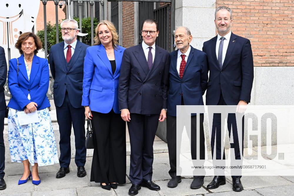 The Prado Museum reopens the Queen Christina Sculpture Gallery with a visit from Prince Daniel of Sweden. Prince Daniel of Sweden (3rd from left) and Javier Solana (2nd from left) pose for the media upon their arrival at the museum ahead of the reopening of the Queen Christina Sculpture Gallery, on October 6, 2026, in Madrid, Spain. CELEBRITIES PRADO MUSEUM ROYALTY PRINCE José Madrid Madrid Spain