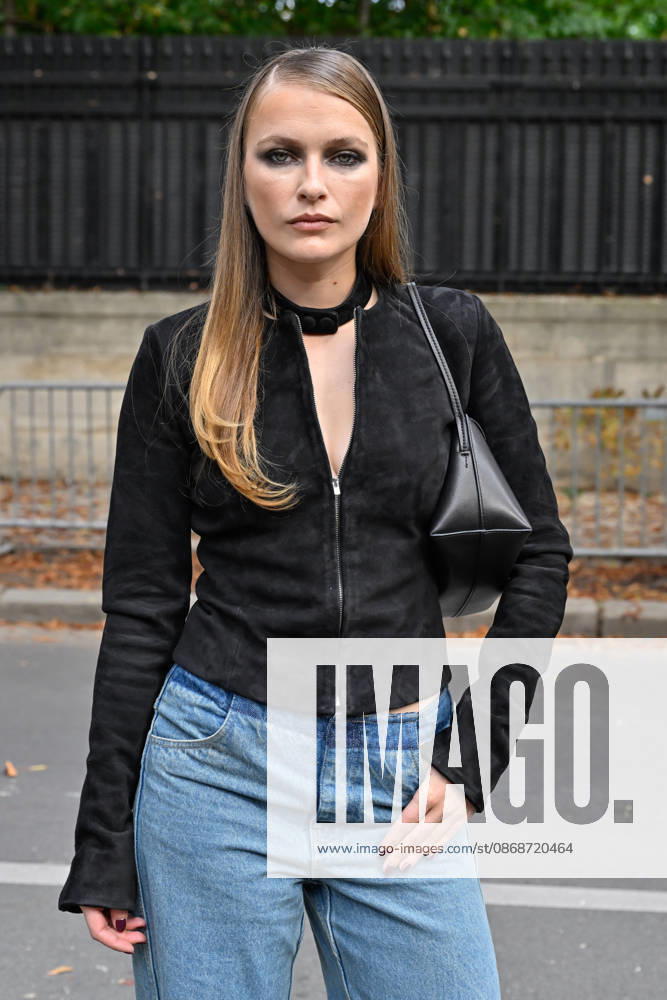PFW Christopher Esber Outside Arrivals Camille Razat arriving at Christopher Esber show during Paris Fashion Week, in Paris, France on 6 October 2026. Photo by Julien Reynaud APS-Medias ABACAPRESS.COM Paris France