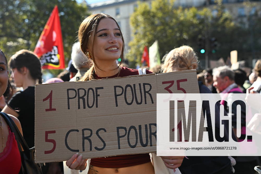 Student trade union organisations called for a secondary school protest on 6 October 2026 in Paris to demand more resources for secondary schools. - 06 10 2026 - France Ile-de-France (region) Paris - JulienxMattiax Pictorium LePictorium_0341917