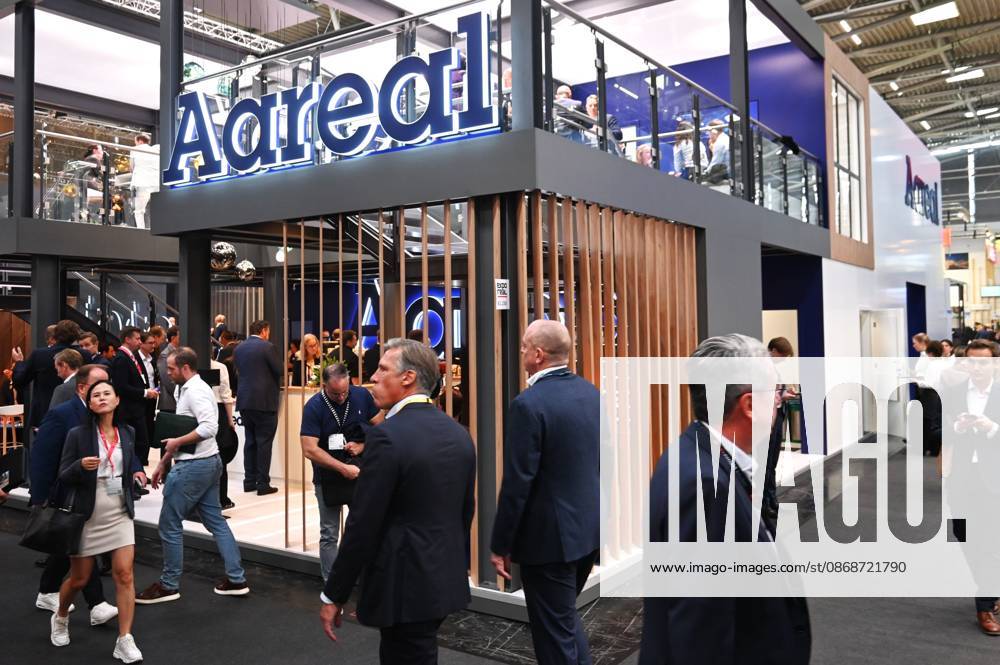 EXPO REAL 2026 is currently taking place at the Messe München exhibition grounds. It is Europe’s largest international trade fair for real estate, investment, and infrastructure. Photo: Aareal booth. Aareal Bank AG is a bank