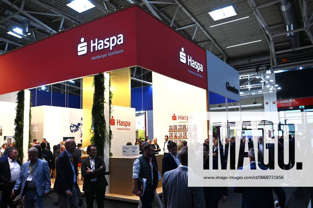 EXPO REAL 2026 is currently taking place at the Messe München exhibition grounds. It is Europe s largest international trade fair for real estate, investment, and infrastructure. Photo: Haspa, Hamburger Sparkasse booth
