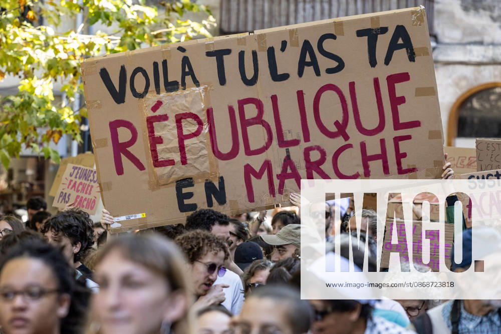 Students Demonstration Over Education Conditions - Bordeaux High school students demonstrate in the streets during a nationwide mobilization calling for more resources and improved conditions in school, in Bordeaux, France, on October 6, 2026. Photo by Margot Le Gonidec ABACAPRESS.COM Bordeaux France