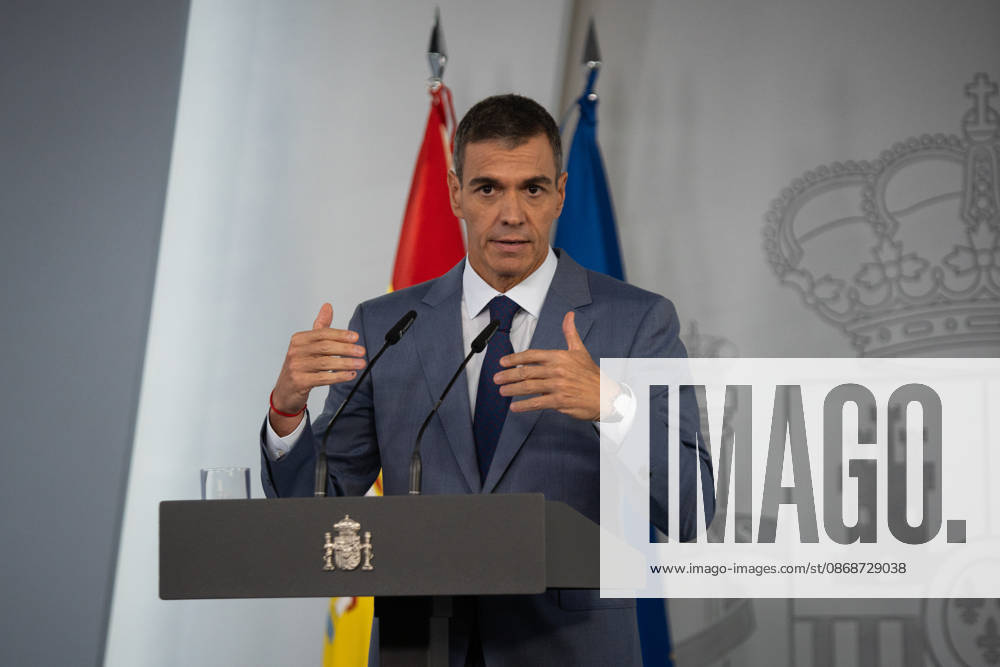 IPA89366900 - MADRID, SPAIN. October 6, 2026. Spanish Prime Minister Pedro Sanchez during a press conference at the Moncloa, one day after announcing new early general elections for November 29.
