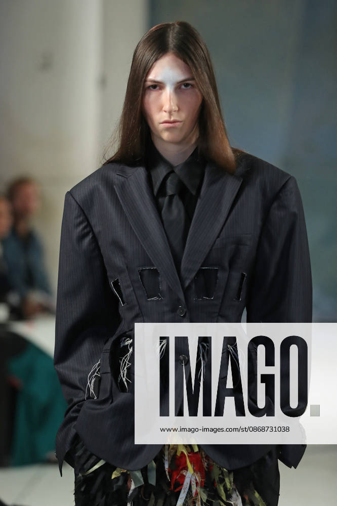 PFW - Litkovska Runway A model walks the runway during the Litkovska Womenswear Spring Summer 2027 show as part of the Paris Fashion Week on October 6, 2026 in Paris, France. Photo by Alain-Gil Gonzalez ABACAPRESS.COM Paris France