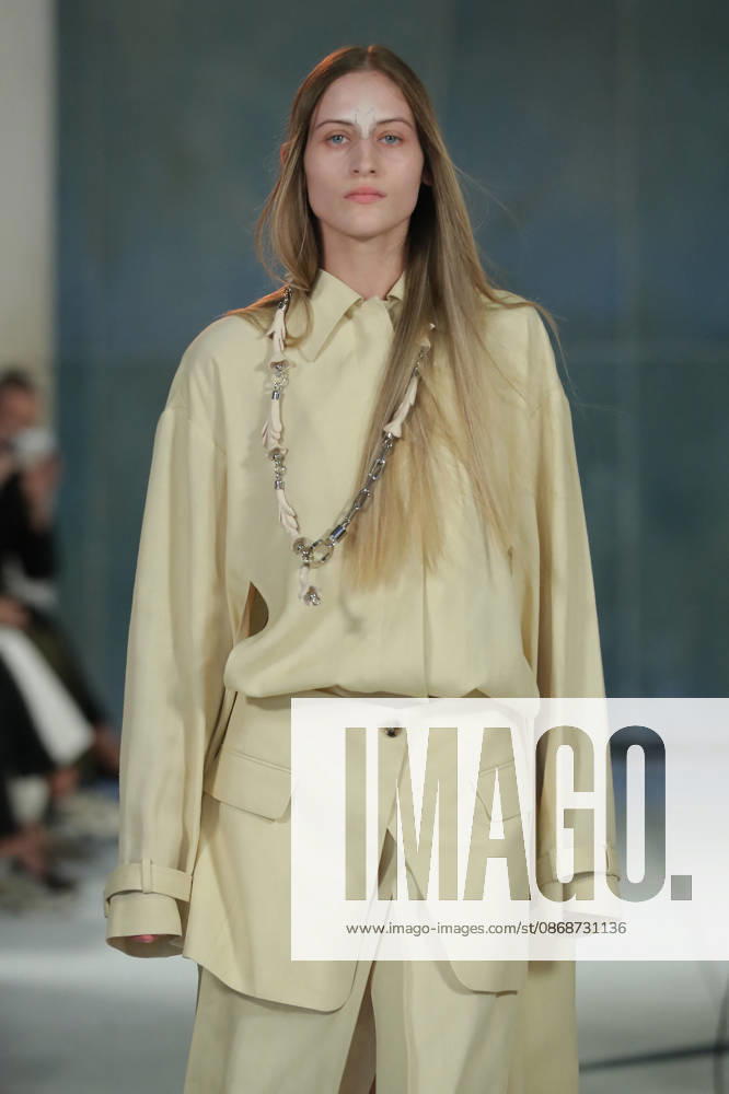 PFW - Litkovska Runway A model walks the runway during the Litkovska Womenswear Spring Summer 2027 show as part of the Paris Fashion Week on October 6, 2026 in Paris, France. Photo by Alain-Gil Gonzalez ABACAPRESS.COM Paris France