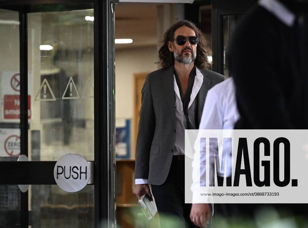 Russell Brand and his wife leave court in London LONDON, UNITED KINGDOM - OCTOBER 6: British comedian Russell Brand leaves Southwark Crown Court with his wife, Laura Brand (not seen), following a preliminary hearing related to rape and sexual assault allegations against him in London, United Kingdom, on October 6, 2026. Rasid Necati Aslim Anadolu London United Kingdom. Editorial use only. Please get in touch for any other usage.