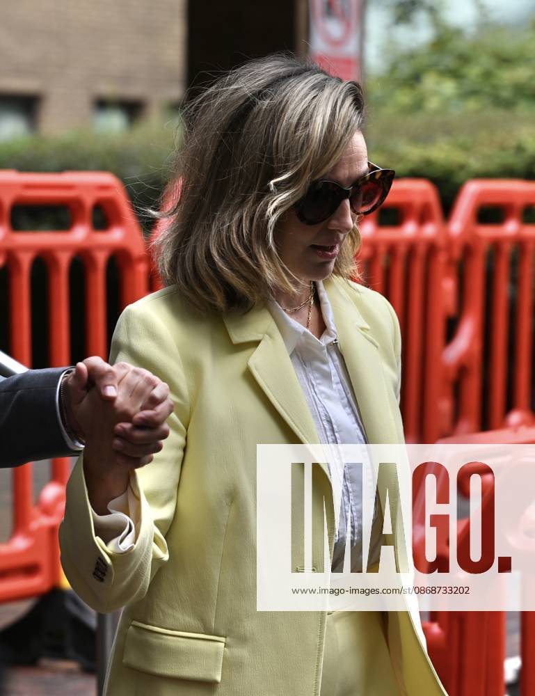 Russell Brand and his wife leave court in London LONDON, UNITED KINGDOM - OCTOBER 6: British comedian Russell Brand (not seen) leaves Southwark Crown Court with his wife, Laura Brand, following a preliminary hearing related to rape and sexual assault allegations against him in London, United Kingdom, on October 6, 2026. Rasid Necati Aslim Anadolu London United Kingdom. Editorial use only. Please get in touch for any other usage.