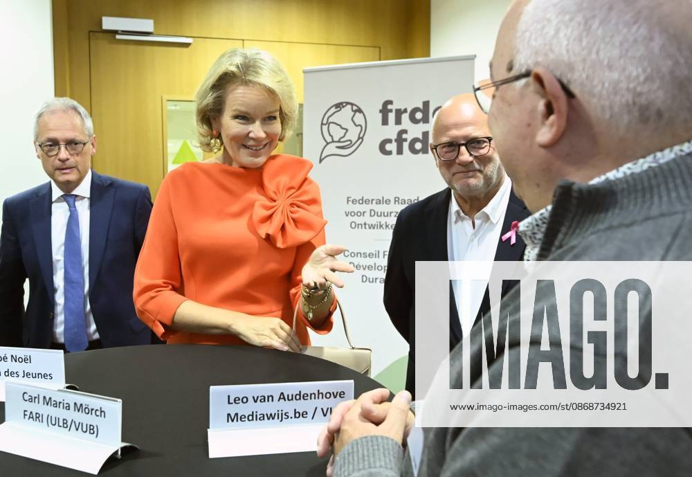 Queen Mathilde attends the conference « AI in balance » BRUSSELS, BELGIUM - OCTOBER 06 : Jean-Luc Crucke (Minister for Mobility, Climate and Environmental Transition (Les Engages)) & Queen Mathilde are attending the closing ceremony of the conference AI in balance Artificial Intelligence, Society and Sustainable Development , organised by the Federal Council for Sustainable Development (CFDD). Following the conference, the Queen will speak with a group of young people about how they use AI in their work to promote sustainable development. This activity forms part of the Queen s role as Advocate for the United Nations Sustainable Development Goals and Honorary President of the CFDD on October 6, 2026 in Brussels, Belgium, 06 10 2026 Brus
