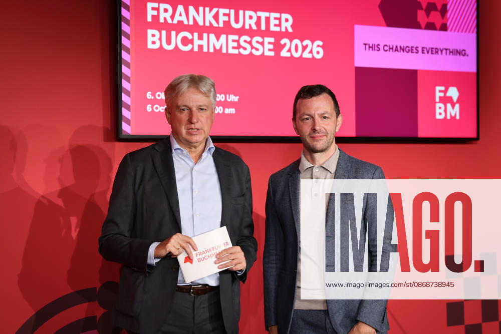 Opening of the 78th Frankfurt Book Fair: Jürgen Boos (left), Director of the Frankfurt Book Fair, and Sebastian Guggolz (right), President of the German Publishers and Booksellers Association, stand together at the opening press conference for the 2026 Frankfurt Book Fair. The Guest of Honor country in 2026 is t 2026-10-06_frankfurter-buchmesse_02