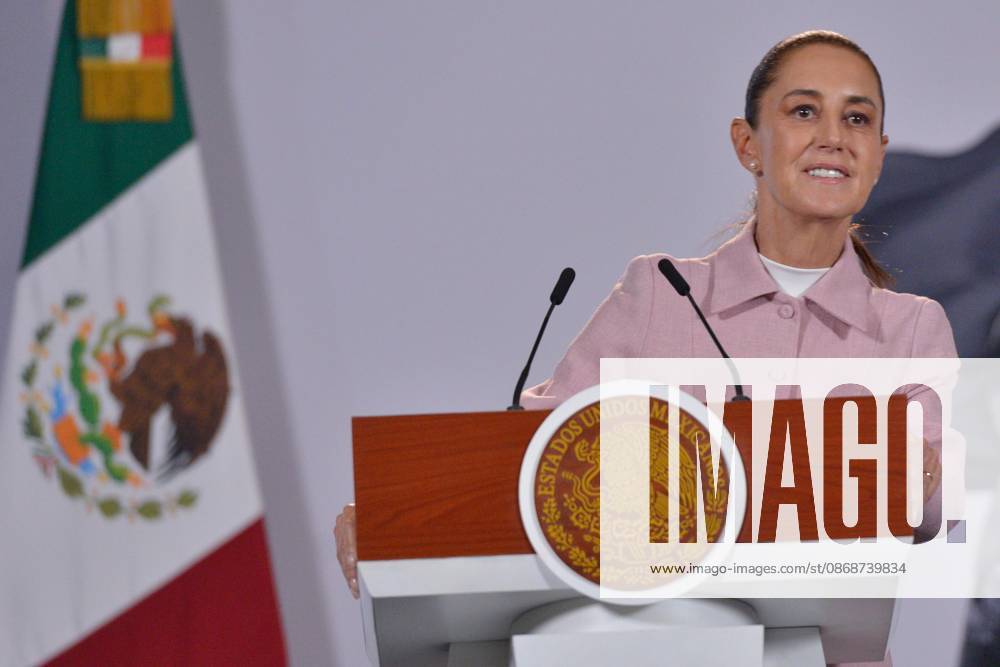TO-45365-MEXICO , June 10, 2026. Mexican President Claudia Sheinbaum spoke about the increase in health clinics and national policy during the "People& 039;s Conference" at the National Palace in Mexico City. Clasos.com.mx - ZUMAcs4_ 20261006_faa_cs4_059