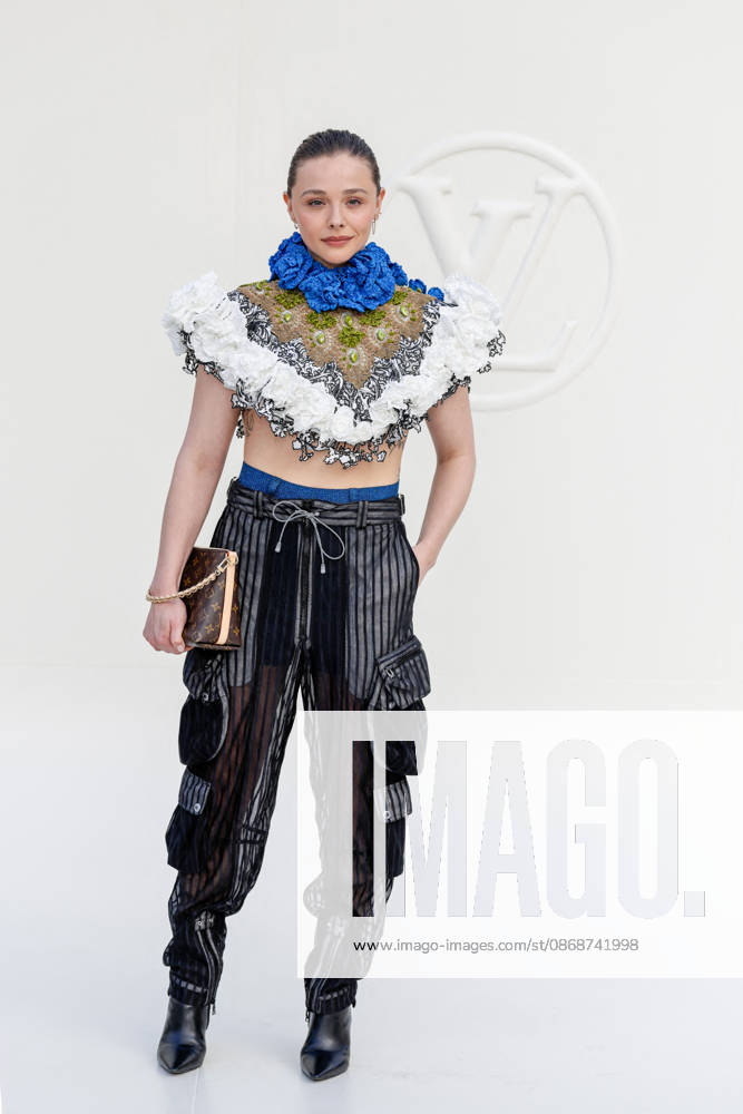 Chloé Grace Moretz at the photocall for the Louis Vuitton Spring Summer 2027 Women’s Ready-to-Wear collection during Paris Fashion Week (PFW) at the Cité internationale universitaire de Paris, France, on October 6, 2026. Olivier Borde, Bestimage. Photocall at the Louis Vuitton Women’s Ready-to-Wear Spring Summer 2027 show as part of Paris Fashion Week on October 6, 2026, in Paris, France. Paris, France