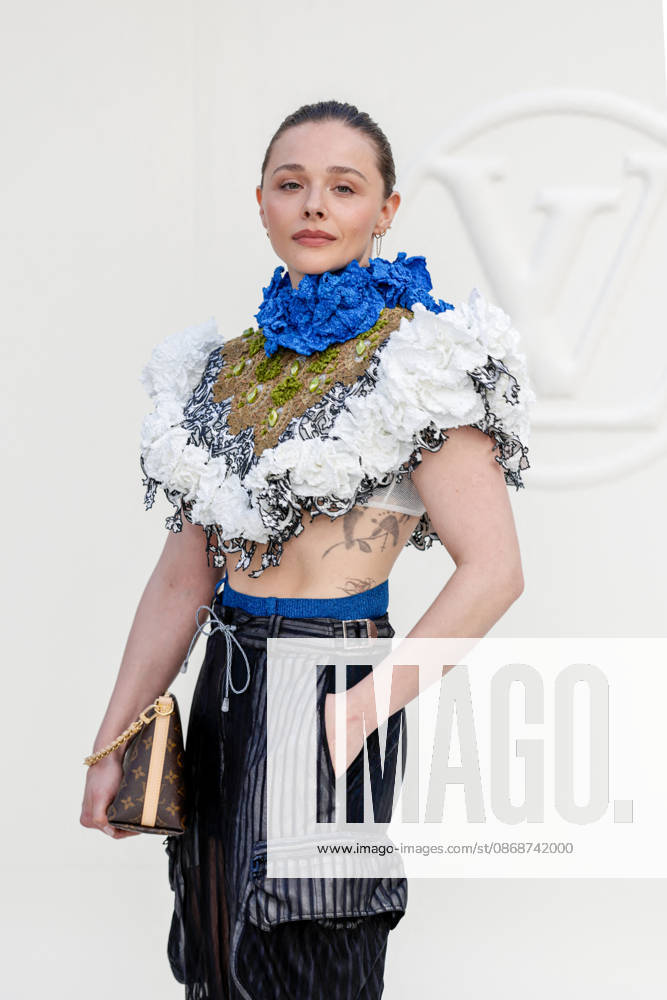 Chloé Grace Moretz at the photocall for the Louis Vuitton Spring Summer 2027 Women’s Ready-to-Wear collection during Paris Fashion Week (PFW) at the Cité internationale universitaire de Paris, France, on October 6, 2026. Olivier Borde, Bestimage. Photocall at the Louis Vuitton Women’s Ready-to-Wear Spring Summer 2027 show as part of Paris Fashion Week on October 6, 2026, in Paris, France. Paris, France