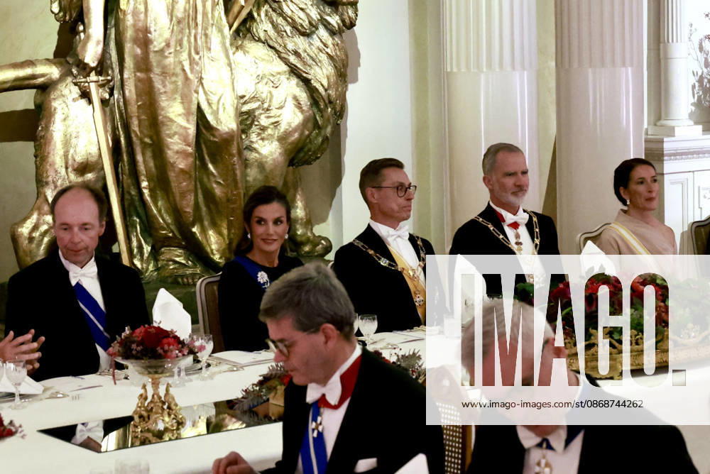 The King and Queen Attend a State Dinner Hosted by the President of the Republic of Finland The King and Queen, King Felipe and Queen Letizia, alongside the President of Finland, Cai Göran Alexander Stubb, and the First Lady, Suzanne Innes Stubb, moments before the gala dinner began at the Presidential Palace on October 6, 2026, in Helsinki, Finland. ROYAL HOUSE KING AND QUEEN Europa Press 10 06 2026 Helsinki Helsinki Spain