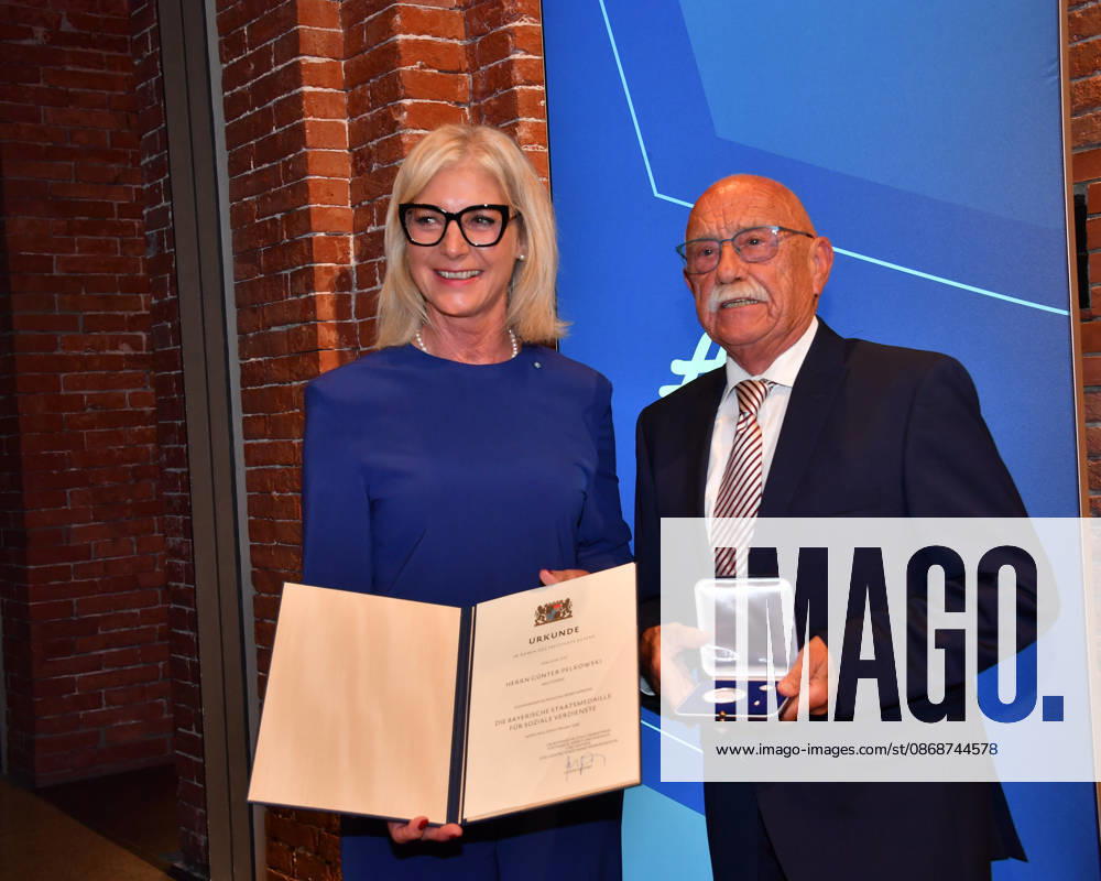 Ulrike Scharf, Bavarian Minister of State, and Günter Pelkowski: Award Ceremony for the Bavarian State Medal for Social Service, 2026, All Saints Day, Hofkirche, Munich