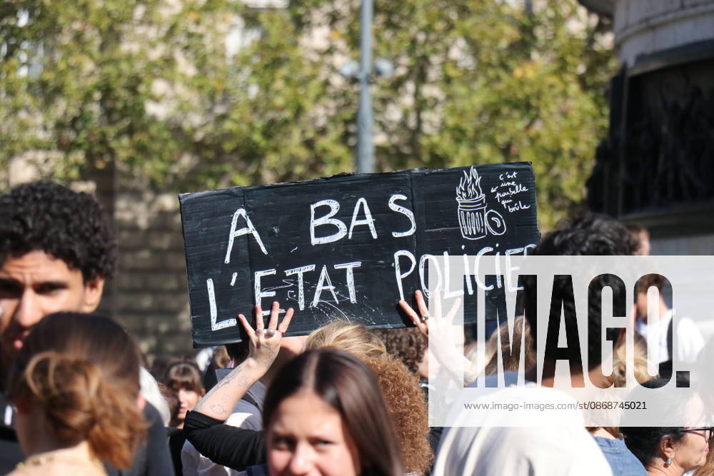 High school and university students protest in Paris PARIS, FRANCE - OCTOBER 6, 2026: Thousands of high school and university students gather at Place de la Republique in Paris, France, on October 6, 2026, during a day of mobilization to protest a lack of resources in the French education system and their study conditions. Teachers, trade unionists and parents also take part in the demonstration. Protesters hold placards and flags as a large police presence is deployed around the demonstration. Umit Donmez Anadolu Paris France. Editorial use only. Please get in touch for any other usage.