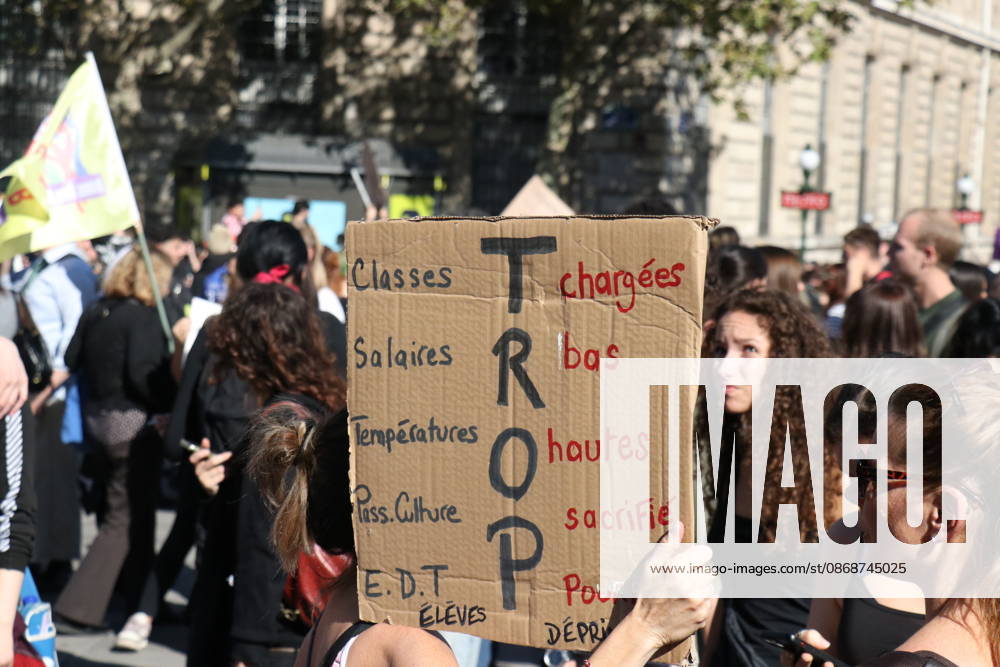 High school and university students protest in Paris PARIS, FRANCE - OCTOBER 6, 2026: Thousands of high school and university students gather at Place de la Republique in Paris, France, on October 6, 2026, during a day of mobilization to protest a lack of resources in the French education system and their study conditions. Teachers, trade unionists and parents also take part in the demonstration. Protesters hold placards and flags as a large police presence is deployed around the demonstration. Umit Donmez Anadolu Paris France. Editorial use only. Please get in touch for any other usage.