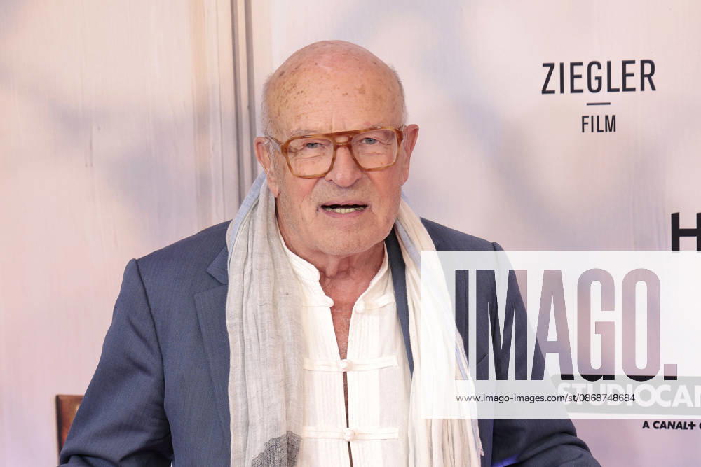 Volker Schloendorff at the premiere of *Heimsuchung* on October 6, 2026, at Kino International in Berlin. Volker Schloendorff attends the premiere of *Heimsuchung: The Beloved* at Kino International on October 6, 2026, in Berlin, Germany. Heimsuchung film premiere in Berlin