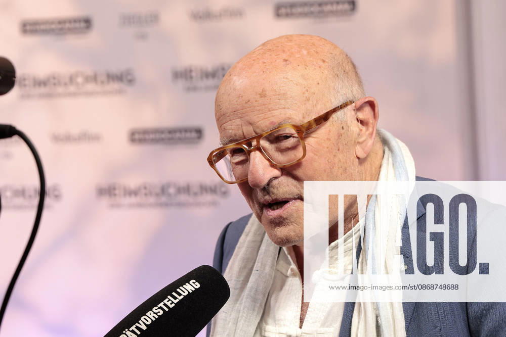Volker Schloendorff at the premiere of *Heimsuchung* on October 6, 2026, at Kino International in Berlin. Volker Schloendorff attends the premiere of *Heimsuchung: The Beloved* at Kino International on October 6, 2026, in Berlin, Germany. Heimsuchung film premiere in Berlin