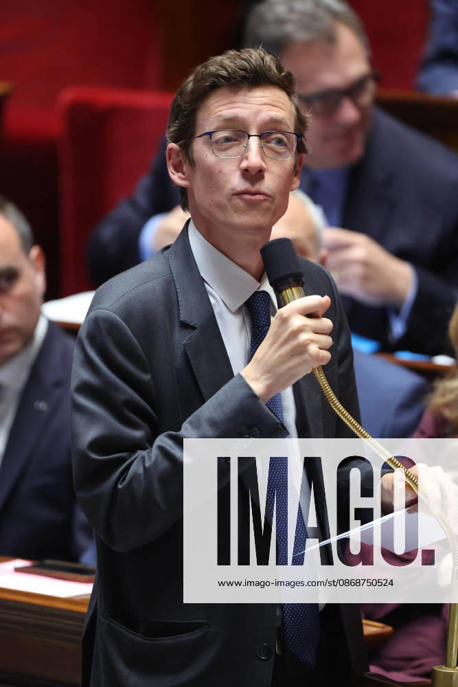AssembleÌe Nationale - QAG du 6 octobre 2026 Edouard Geffray Sà ance des Questions d Actualità s au Gouvernement à l AssembleÌe Nationale à Paris, le 6 octobre 2026. Current Affairs Question Period with the Government at the National Assembly in Paris