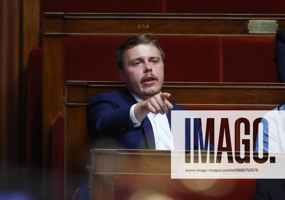 AssembleÌe Nationale - QAG du 6 octobre 2026 Louis Boyard SÃ ance des Questions d ActualitÃ s au Gouvernement Ã l AssembleÌe Nationale Ã Paris, le 6 octobre 2026. Current Affairs Question Period with the Government at the National Assembly in Paris