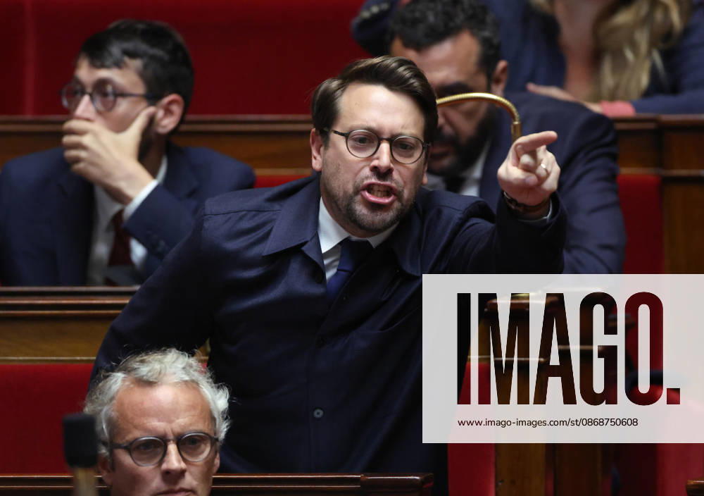 AssembleÌe Nationale - QAG du 6 octobre 2026 Benjamin Lucas-Lundy SÃ ance des Questions d ActualitÃ s au Gouvernement Ã l AssembleÌe Nationale Ã Paris, le 6 octobre 2026. Current Affairs Question Period with the Government at the National Assembly in Paris