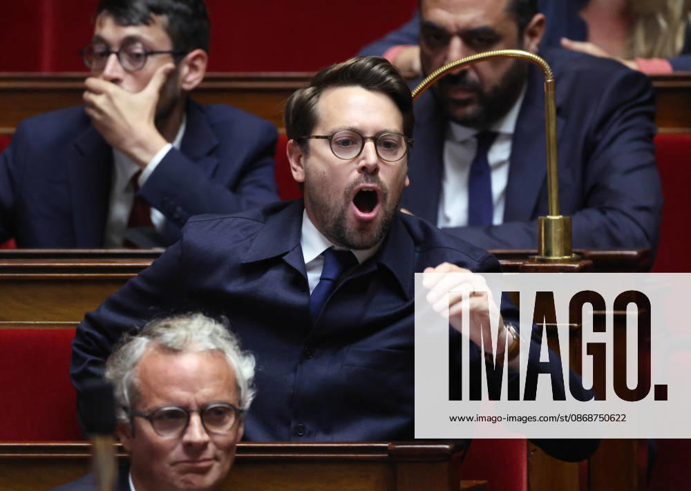 AssembleÌe Nationale - QAG du 6 octobre 2026 Benjamin Lucas-Lundy SÃ ance des Questions d ActualitÃ s au Gouvernement Ã l AssembleÌe Nationale Ã Paris, le 6 octobre 2026. Current Affairs Question Period with the Government at the National Assembly in Paris