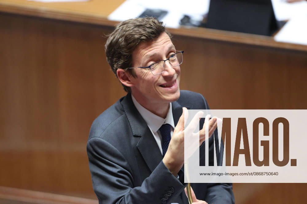 AssembleÌe Nationale - QAG du 6 octobre 2026 Edouard Geffray Sà ance des Questions d Actualità s au Gouvernement à l AssembleÌe Nationale à Paris, le 6 octobre 2026. Current Affairs Question Period with the Government at the National Assembly in Paris