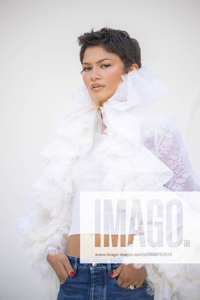 Louis Vuitton - Photocall - Paris Fashion Week EB Zendaya attends the Louis Vuitton Womenswear Spring Summer 2027 show as part of Paris Fashion Week on October 06, 2026 in Paris, France. Photo by Eliot Blondet ABACAPRESS.COM Paris France France