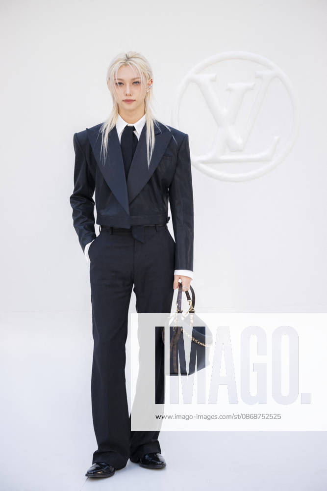Louis Vuitton - Photocall - Paris Fashion Week EB Felix Lee attends the Louis Vuitton Womenswear Spring Summer 2027 show as part of Paris Fashion Week on October 06, 2026 in Paris, France. Photo by Eliot Blondet ABACAPRESS.COM Paris France France