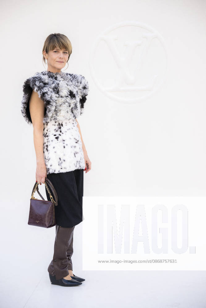 Louis Vuitton - Photocall - Paris Fashion Week EB Marina Fois attends the Louis Vuitton Womenswear Spring Summer 2027 show as part of Paris Fashion Week on October 06, 2026 in Paris, France. Photo by Eliot Blondet ABACAPRESS.COM Paris France France