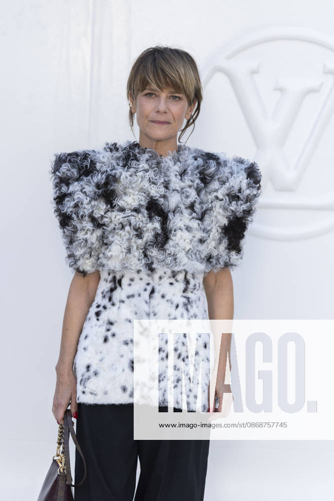 Marina Foïs at the photocall for the Louis Vuitton Women’s Ready-to-Wear Spring Summer 2027 show during Paris Fashion Week (PFW) at the Cité internationale universitaire de Paris, France, on October 6, 2026. Olivier Borde, Bestimage. Photocall at the Louis Vuitton Women’s Ready-to-Wear Spring Summer 2027 show as part of Paris Fashion Week on October 6, 2026, in Paris, France.