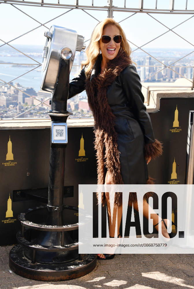 Jessie James Decker Visits the Empire State Building NEW YORK, NY- OCTOBER 6: Karen Parker at the Empire State Building to Celebrate the Release of New Cookbook The Secret Sauce: A Family Cookbook Seasoned with Love on October 6, 2026 in New York City. Credit: John Fycke AdMedia New York City New York USA