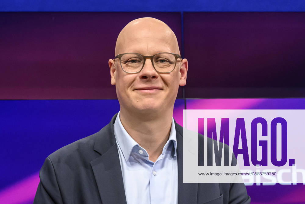 Pictured, from left: Matthias Deiß, ARD, Germany, Berlin, studio, guest on Maischberger, political talk show, TV, program, with host Sandra Maischberger, Das Erste, from Studio 20 in Adlershof, October 6, 2026,