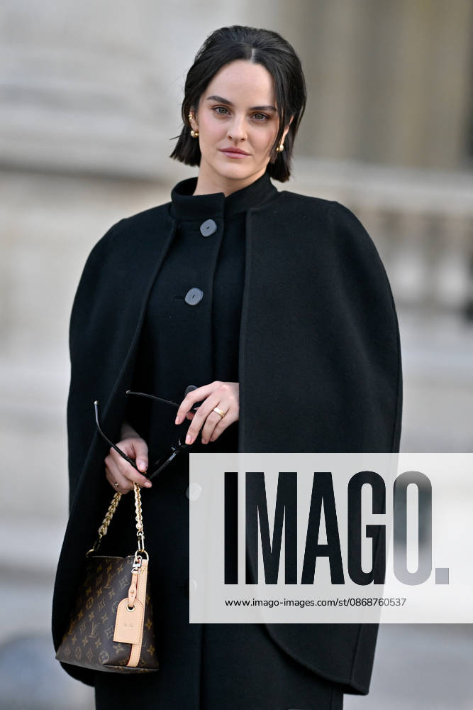 PFW Louis Vuitton Outside Arrivals Noemie Merlant arriving at Louis Vuitton show during Paris Fashion Week, in Paris, France on 6 October 2026. Photo by Julien Reynaud APS-Medias ABACAPRESS.COM Paris France