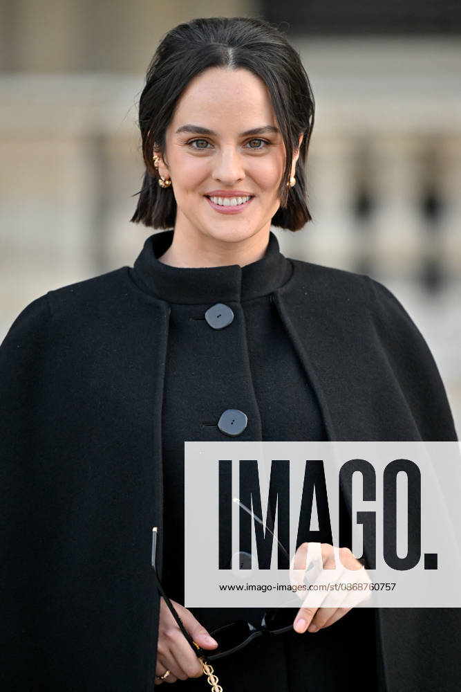PFW Louis Vuitton Outside Arrivals Noemie Merlant arriving at Louis Vuitton show during Paris Fashion Week, in Paris, France on 6 October 2026. Photo by Julien Reynaud APS-Medias ABACAPRESS.COM Paris France