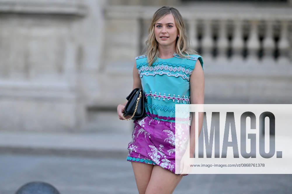 PFW Louis Vuitton Outside Arrivals Jeanne Goursaud arriving at Louis Vuitton show during Paris Fashion Week, in Paris, France on 6 October 2026. Photo by Julien Reynaud APS-Medias ABACAPRESS.COM Paris France