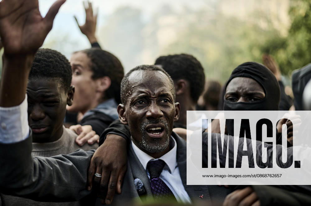 Saint-Denis Mayor Bally Bagayoko trying to call for calm, during high school students protest in Paris, on October 6, 2026. - 06 10 2026 - France Ile-de-France (region) Paris - AntoninxBuratx Pictorium LePictorium_0342081