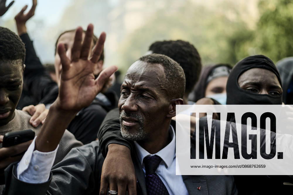 Saint-Denis Mayor Bally Bagayoko trying to call for calm, during high school students protest in Paris, on October 6, 2026. - 06 10 2026 - France Ile-de-France (region) Paris - AntoninxBuratx Pictorium LePictorium_0342083