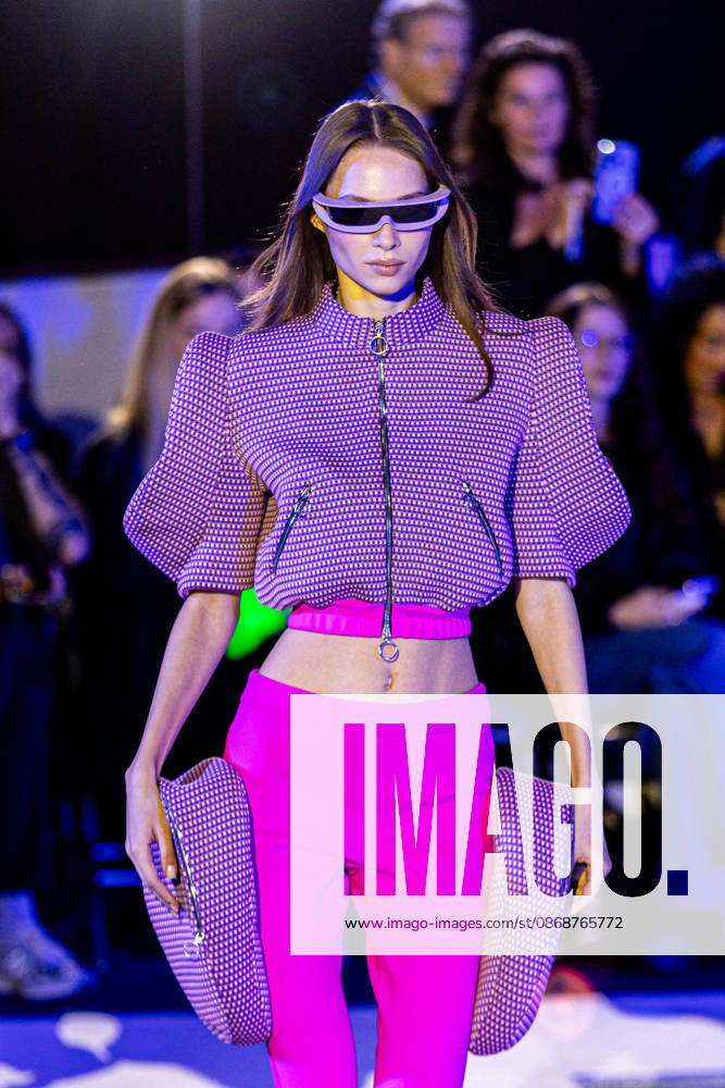 PFW Pierre Cardin Runway NB A model walks the runway during the Pierre Cardin Womenswear Spring Summer 2027 show at Pailleron ice rink as part of Paris Fashion Week on October 06, 2026 in Paris, France. Photo by Nasser Berzane ABACAPRESS.COM Paris France