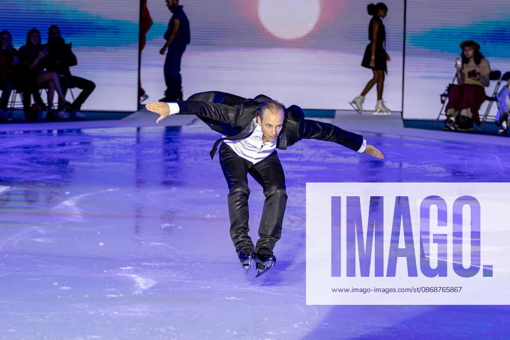 PFW Pierre Cardin Runway NB Philippe Candeloro at the runway during the Pierre Cardin Womenswear Spring Summer 2027 show at Pailleron ice rink as part of Paris Fashion Week on October 06, 2026 in Paris, France. Photo by Nasser Berzane ABACAPRESS.COM Paris France