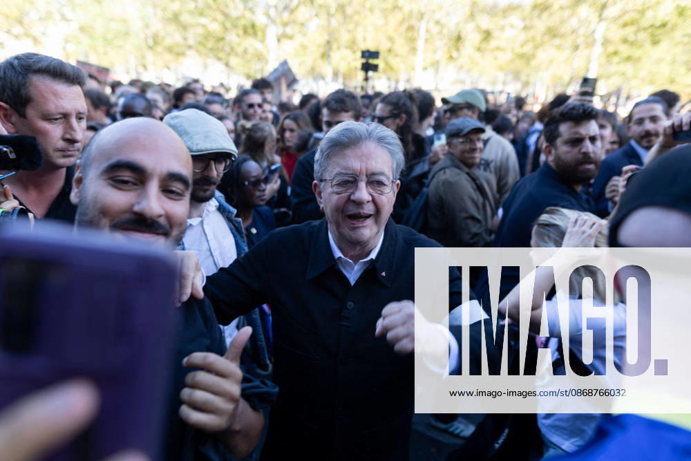 Student Demonstration - Paris RL President of La France Insoumise LFI Jean Luc Melenchon takes part in a demonstration as part of a nationwide day of actions called by high-school students, joined by unions and teachers, who for days have been demanding better learning conditions in protests punctuated by violent confrontations in Paris on October 6, 2026. Photo by Raphael Lafargue ABACAPRESS.COM Paris France