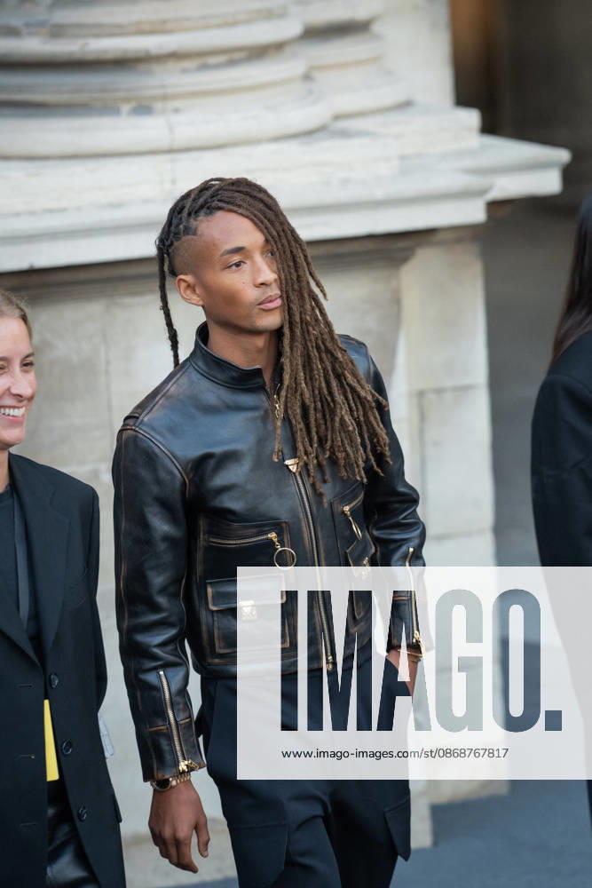 PFW - Louis Vuitton Front Row - Paris US actor and singer Jaden Smith poses as she arrives ahead of the Louis Vuitton Women s Spring Summer 2027 collection fashion show as part of the Paris Fashion Week, in Paris, France on October 6, 2026. Photo by Alexis Jumeau ABACAPRESS.COM Paris France